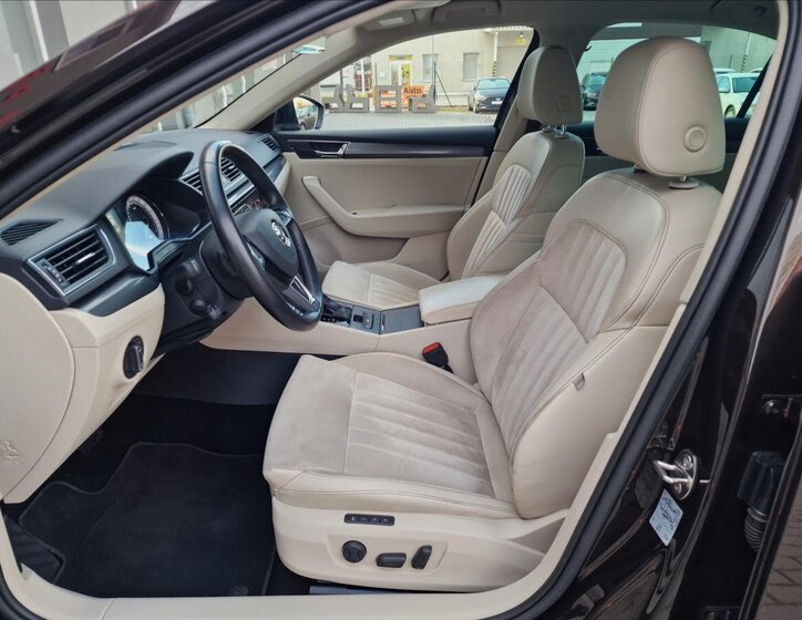 Škoda Superb Liftback 1,5 l 110 kw