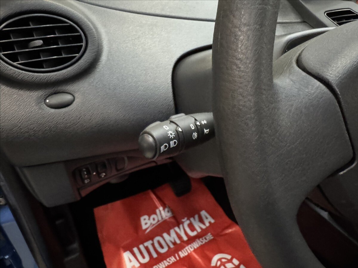 Renault Twingo Hatchback 1,1 l 55 kw