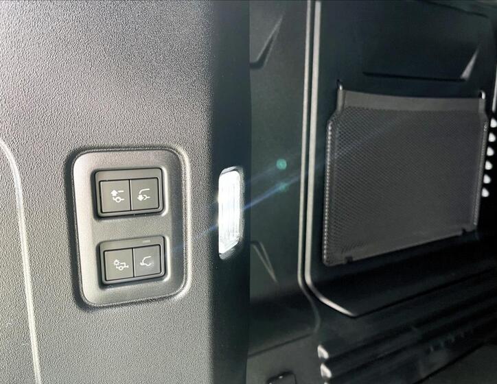 Land Rover Defender 7