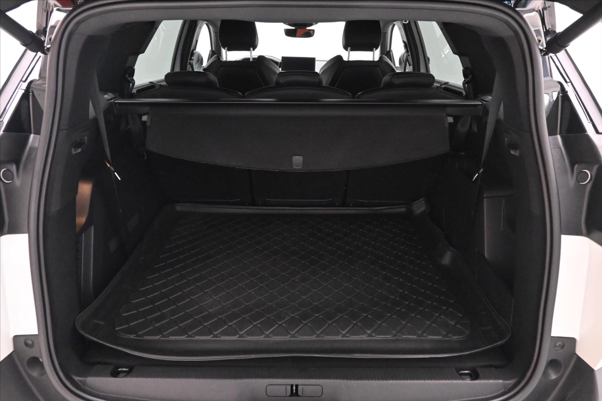 Peugeot 5008 SUV / Terénní 1,6 l 133 kw