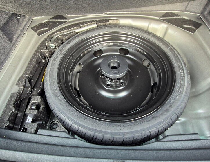 Škoda Karoq SUV 1,5 l 110 kw