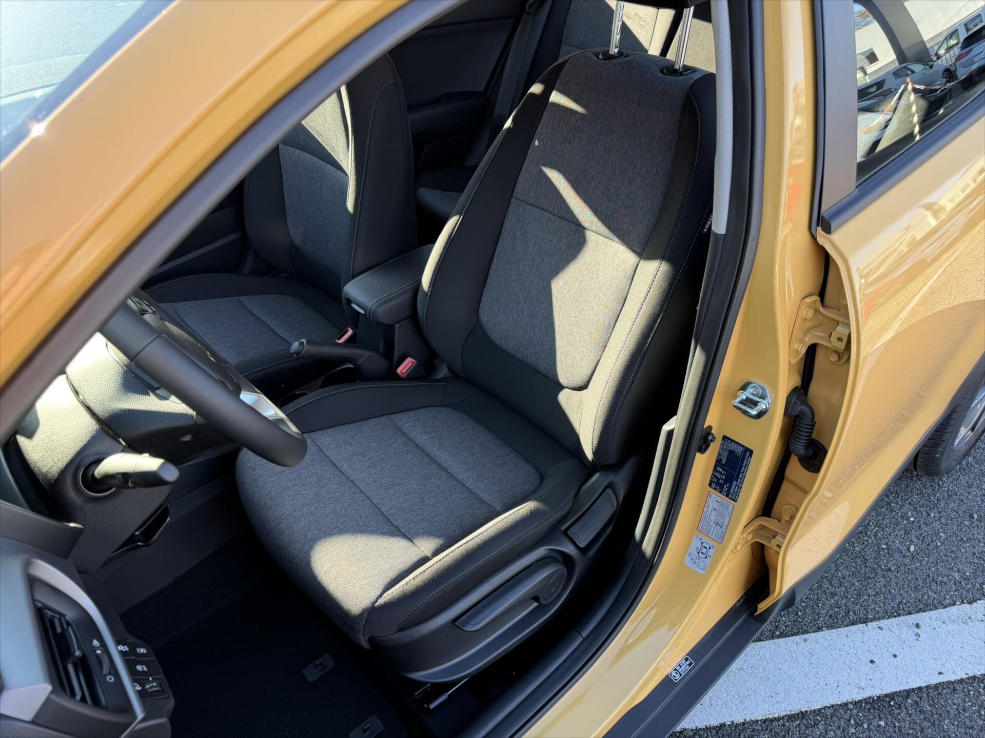 KIA Stonic SUV 1,2 l 58 kw