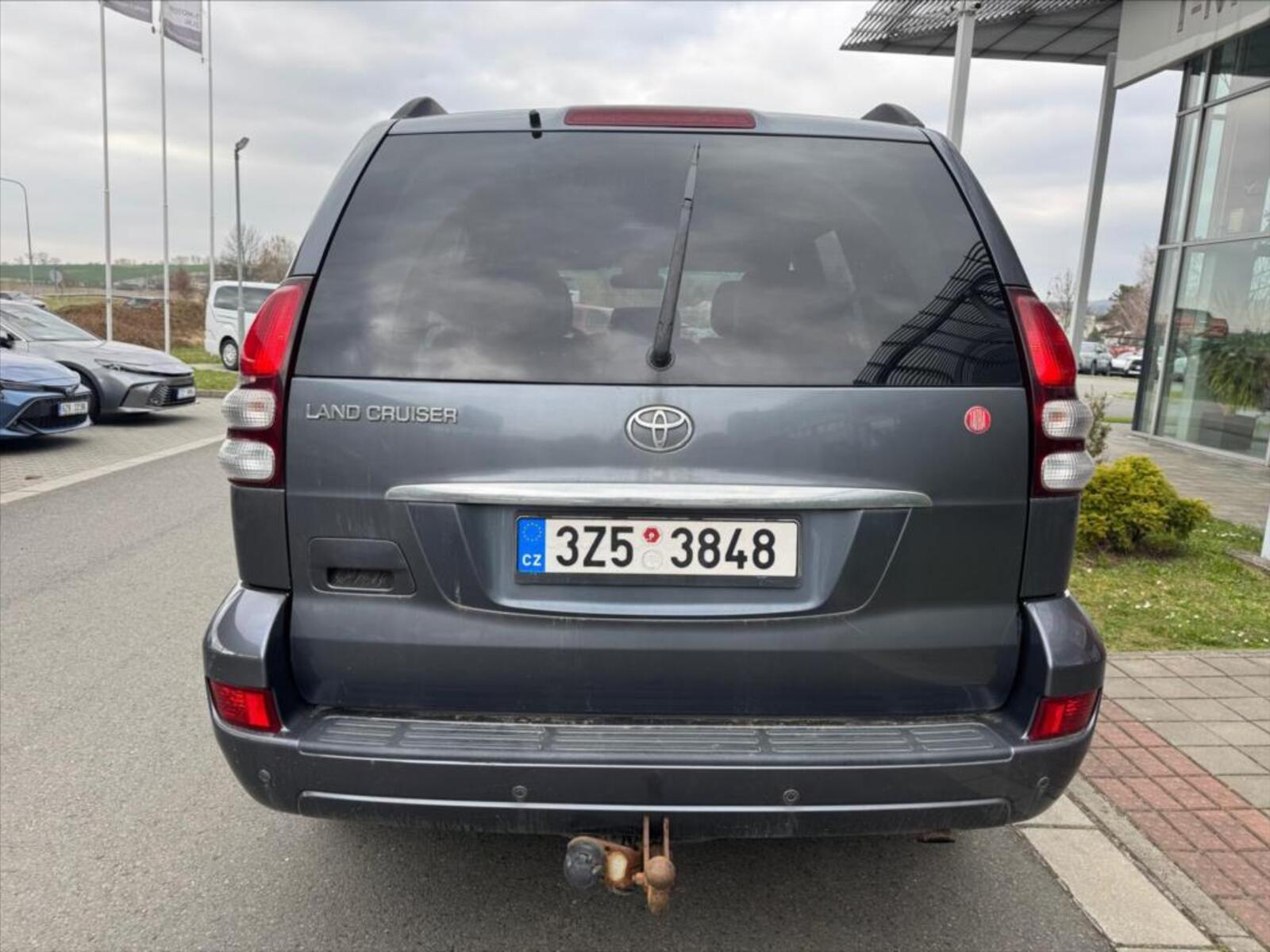 Toyota Land Cruiser 7