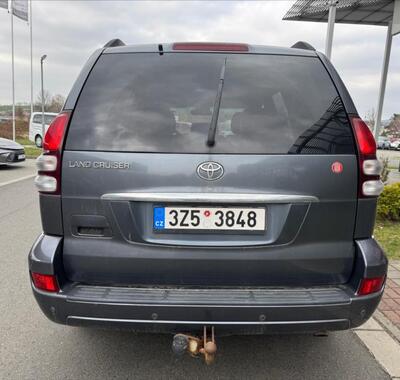 Toyota Land Cruiser 7