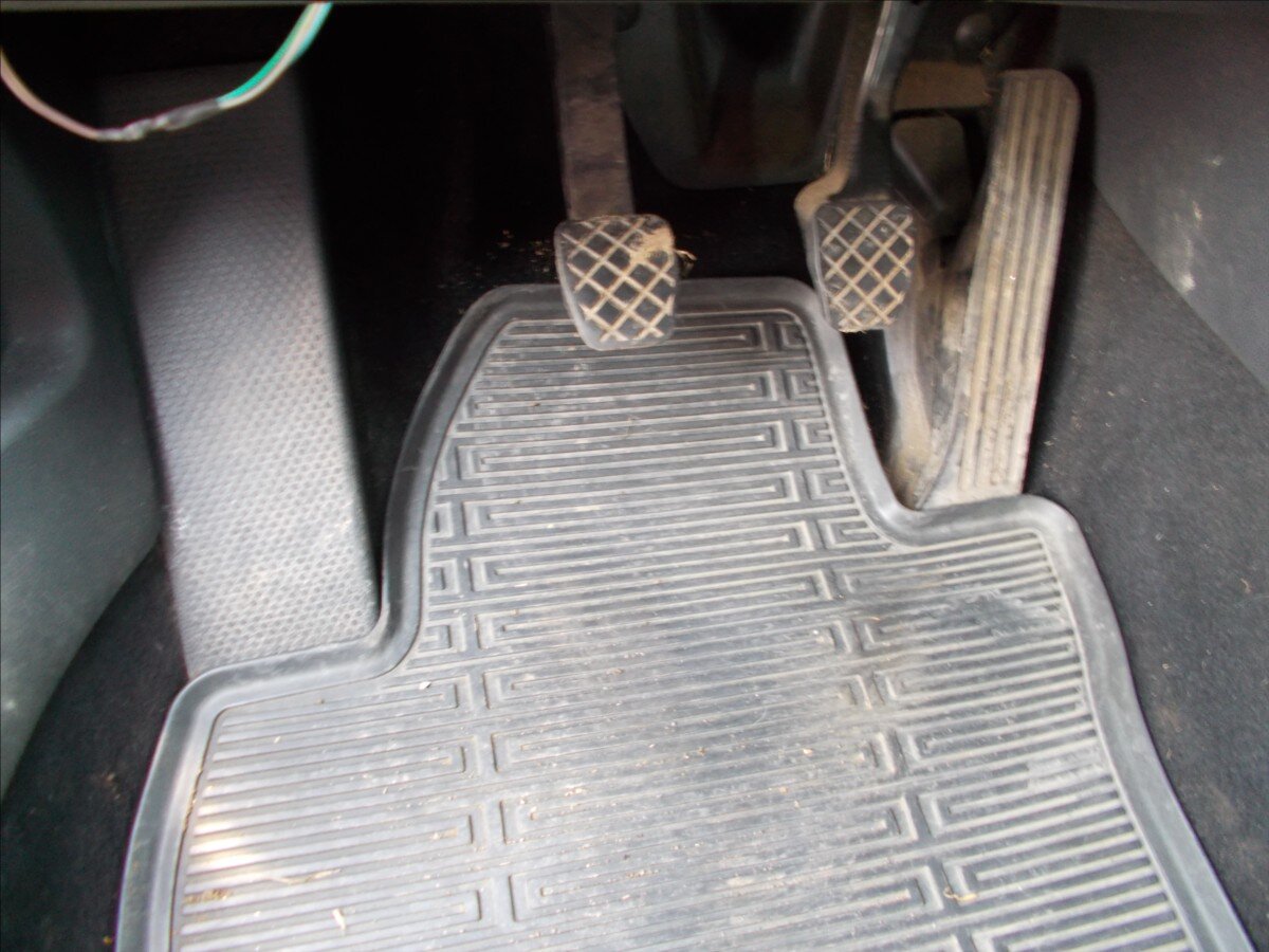 Škoda Yeti SUV / Terénní 1,2 l 77 kw