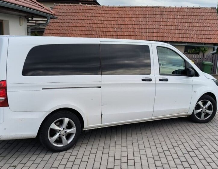 Mercedes-Benz Vito 4