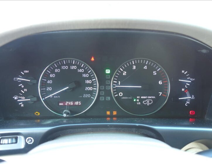 Toyota Land Cruiser SUV 4,7 l 175 kw