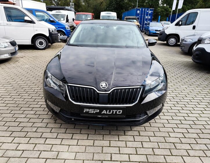 Škoda Superb Sedan / Limuzína 1,4 l 92 kw