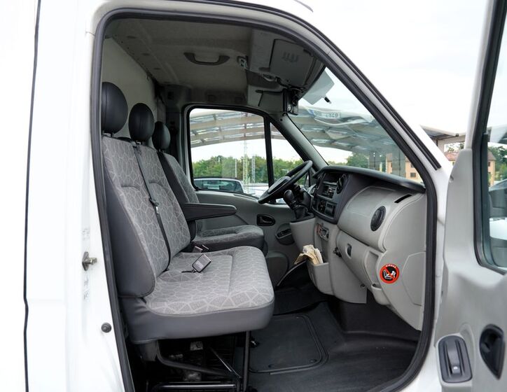 Renault Master 32