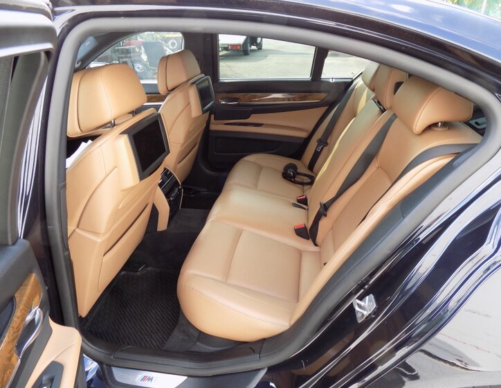 BMW Řada 7 Sedan / Limuzína 3,0 l 225 kw