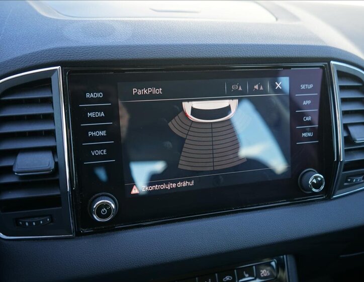 Škoda Karoq SUV / Terénní 1,5 l 110 kw