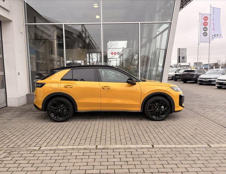 Volkswagen T-Roc SUV 1,5 l 110 kw