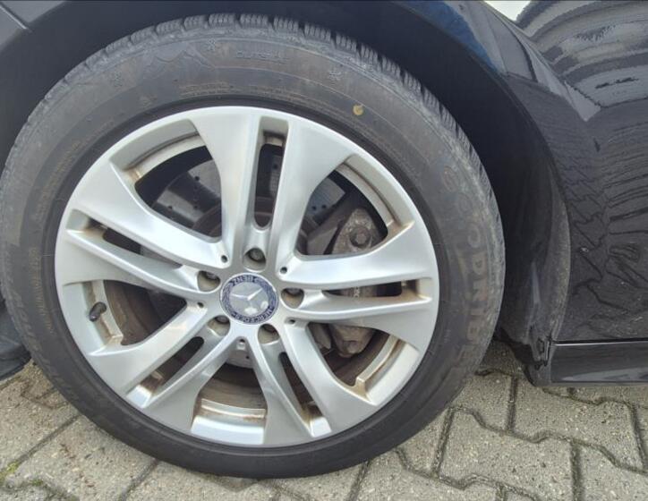 Mercedes-Benz Třídy E 17