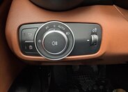 Alfa Romeo Giulia Sedan / Limuzína 2,1 l 132 kw