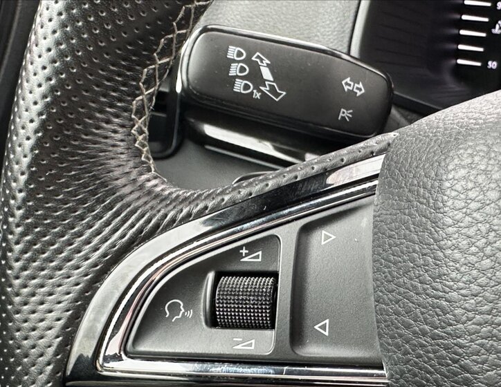 Škoda Karoq SUV / Terénní 2,0 l 140 kw