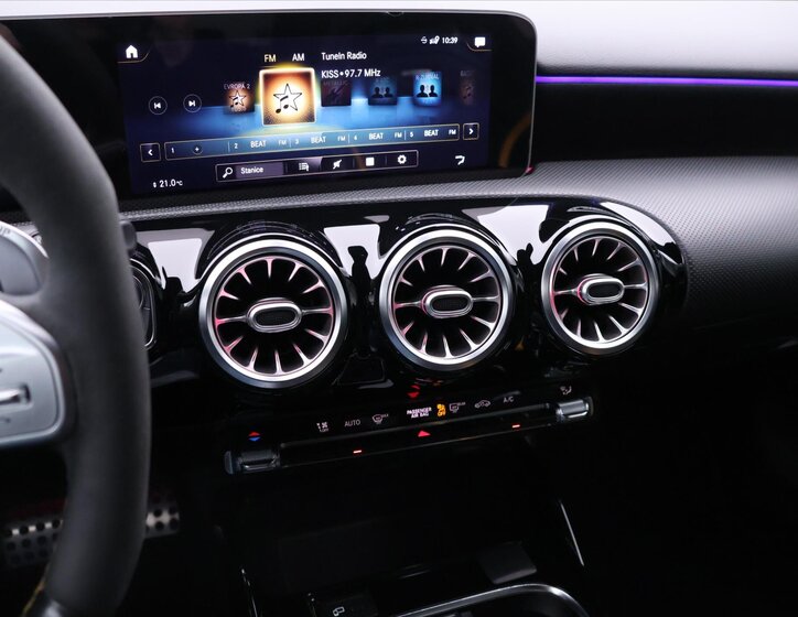 Mercedes-Benz Třídy A Hatchback 2,0 l 310 kw