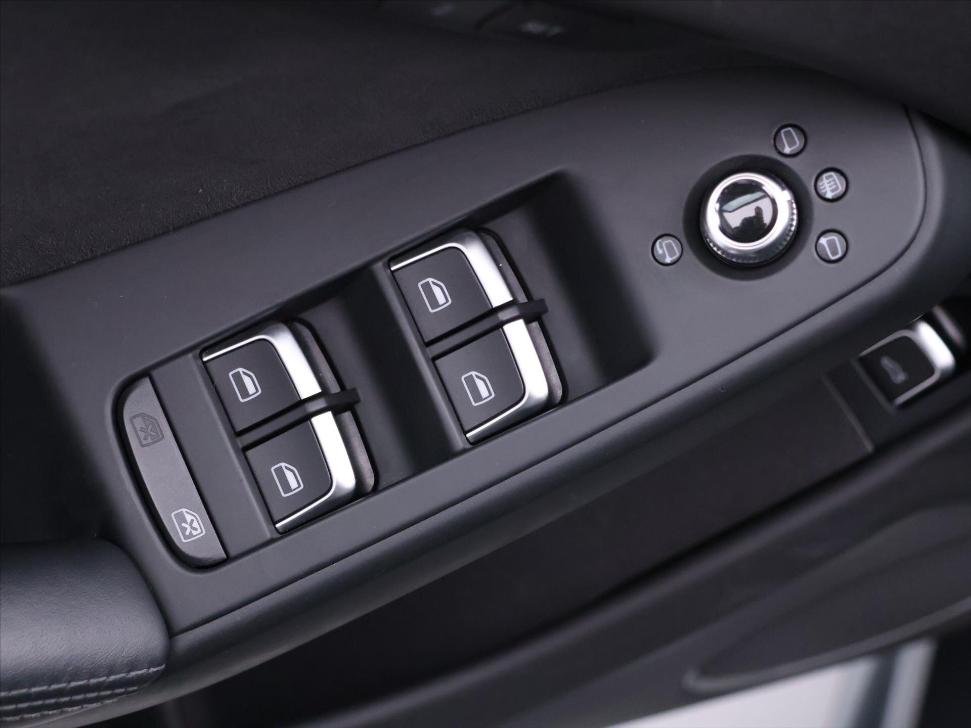 Audi RS 4 Kombi 4,2 l 331 kw