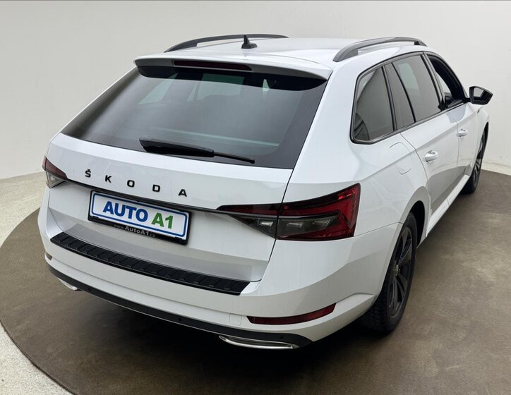 Škoda Superb Kombi 2,0 l 140 kw