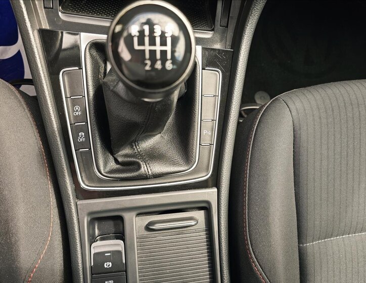 Volkswagen Golf Kombi 2,0 l 110 kw