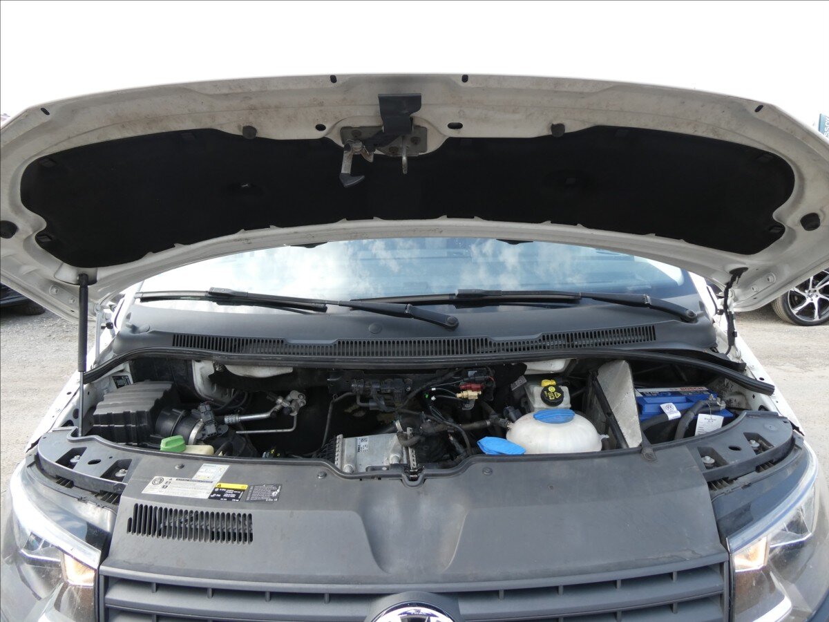 Volkswagen Transporter Skříň 2,0 l 75 kw
