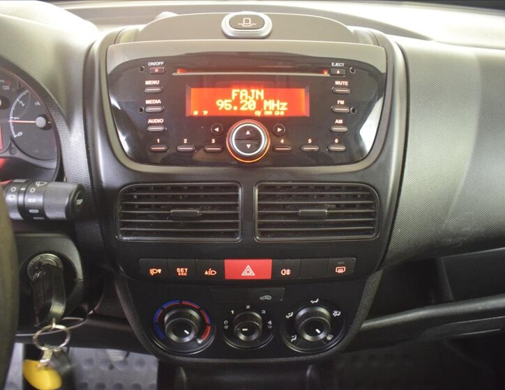 Opel Combo Ostatní 1,2 l 66 kw