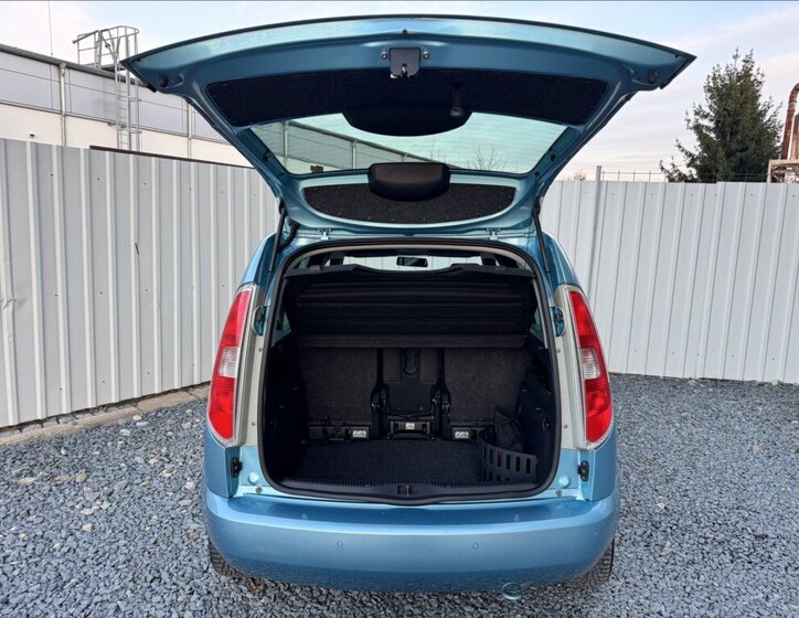 Škoda Roomster 12