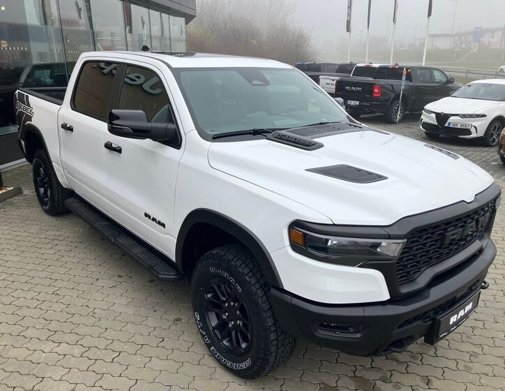 Dodge RAM Pick-up 3,0 l 313 kw