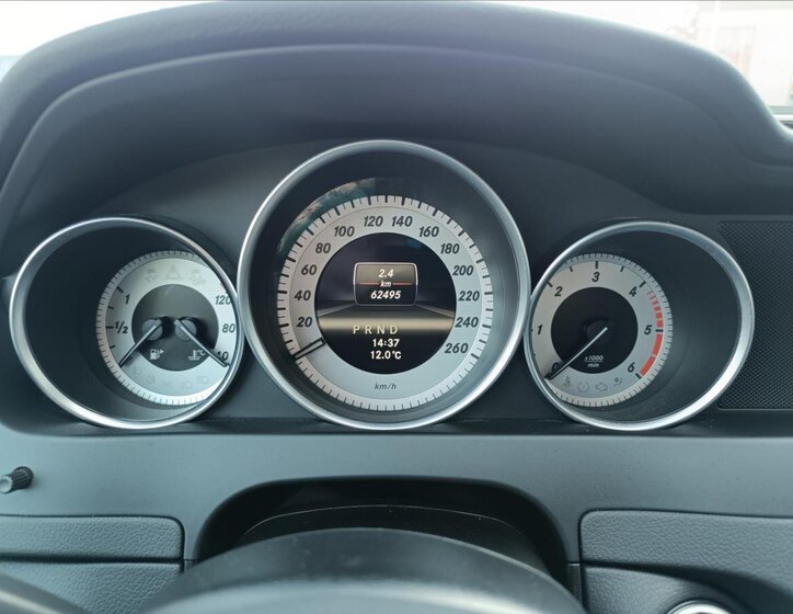 Mercedes-Benz Třídy C Kupé 2,1 l 150 kw