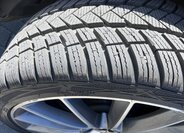 Mercedes-Benz Třídy E Kupé 2,0 l 180 kw