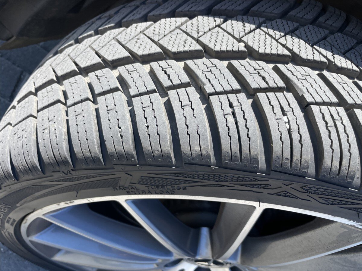 Mercedes-Benz Třídy E Kupé 2,0 l 180 kw