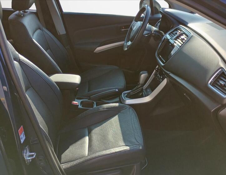 Suzuki SX4 S-Cross 18