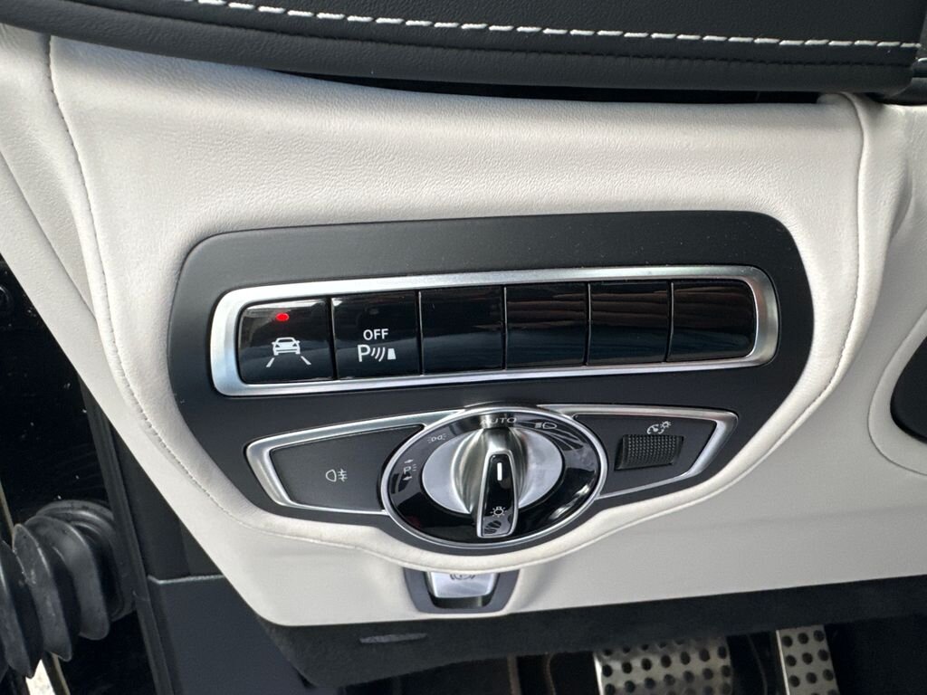 Mercedes-Benz Třídy G SUV / Terénní 4,0 l 430 kw