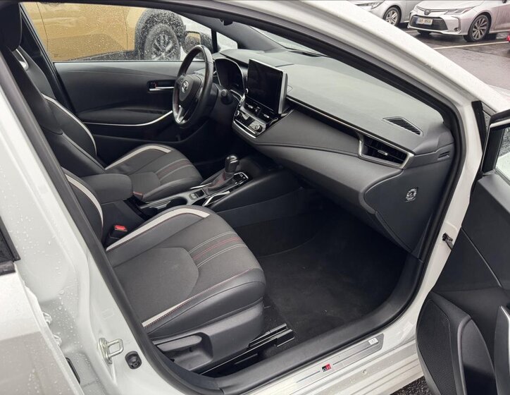 Toyota Corolla Sedan / Limuzína 1,8 l 72 kw