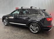 Audi Q7 5