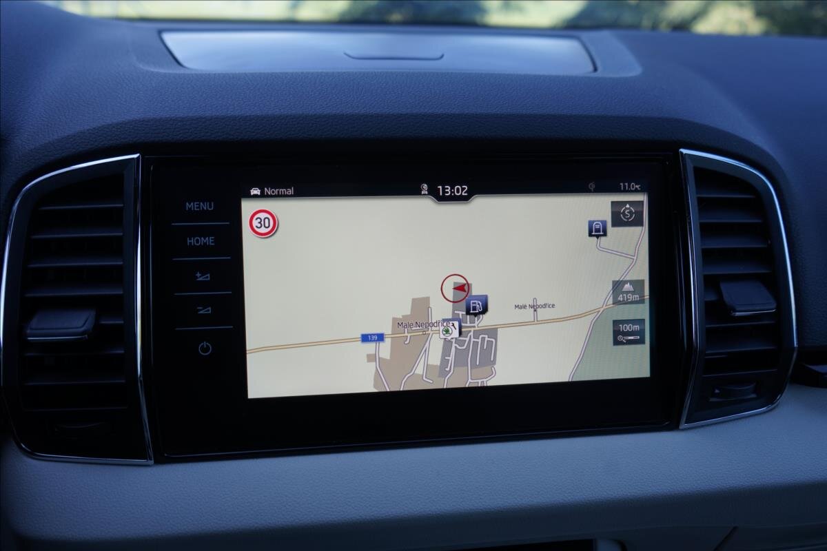 Škoda Karoq SUV / Terénní 2,0 l 110 kw