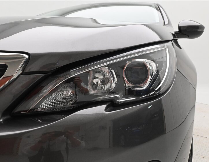 Peugeot 308 Kombi 1,5 l 96 kw