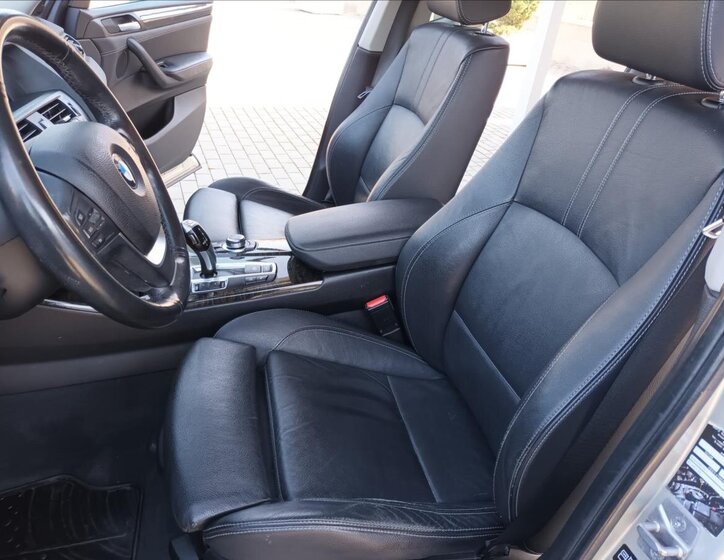 BMW X3 SUV / Terénní 2,0 l 135 kw