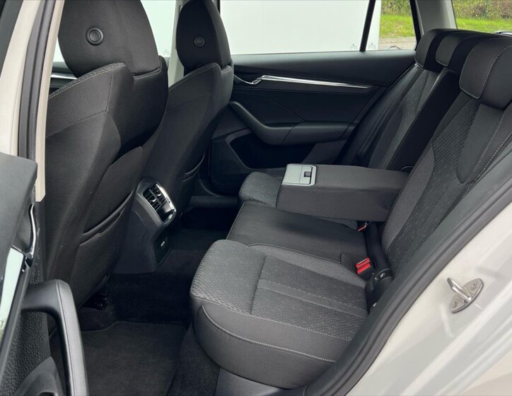 Škoda Octavia Kombi 1,5 l 110 kw