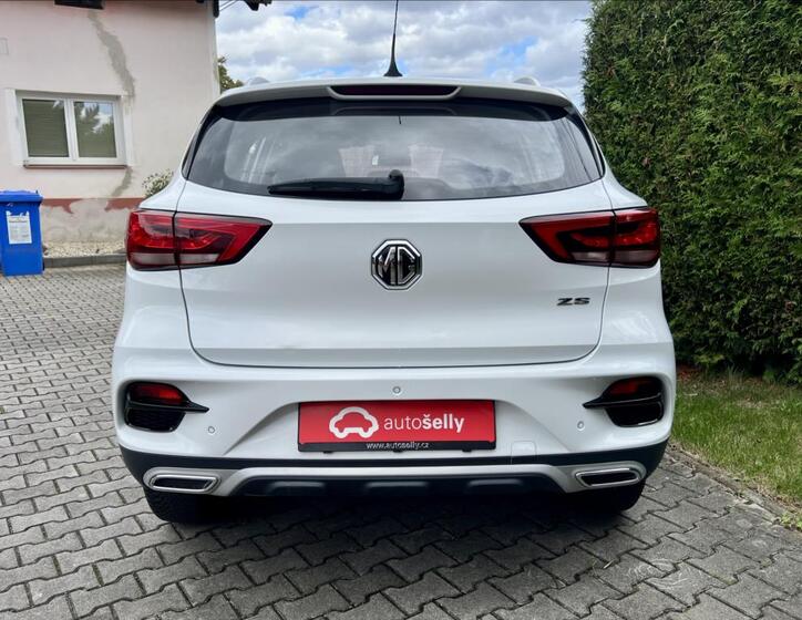 MG ZS 5