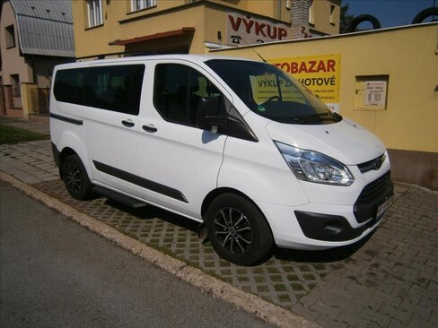 Ford Tourneo Custom Kombi 2,2 l 92 kw