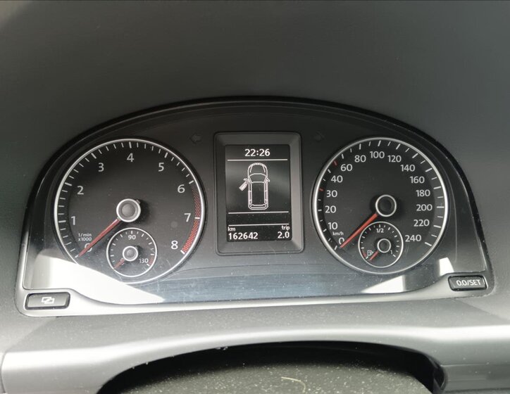 Volkswagen Touran Kombi 1,5 l 77 kw