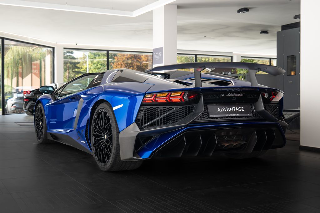 Lamborghini Aventador