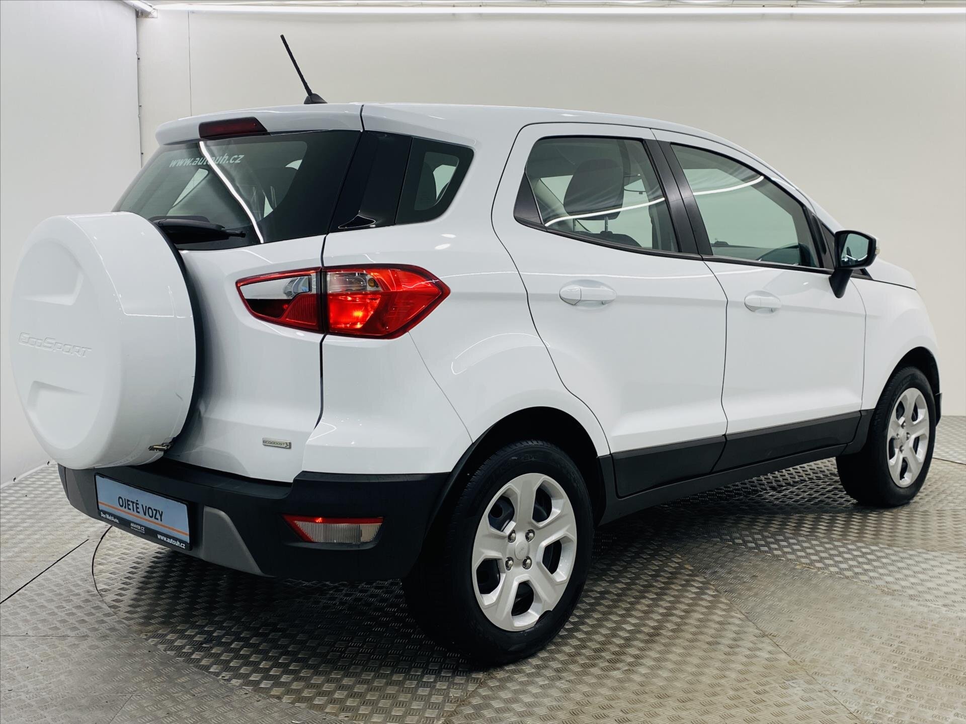 Ford EcoSport Hatchback 998,0 92 kw