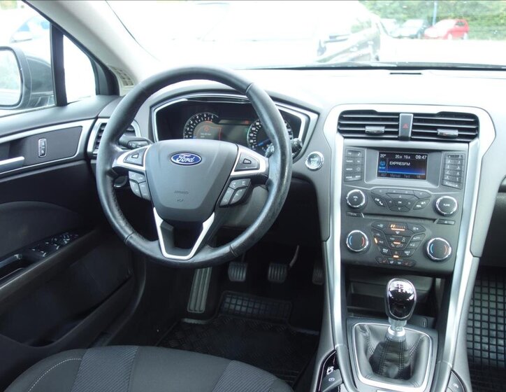 Ford Mondeo Liftback 2,0 l 110 kw