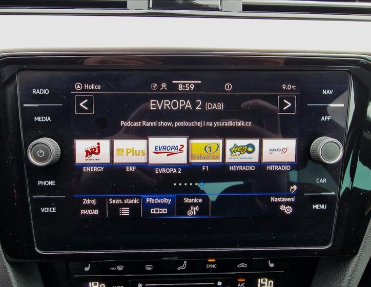 Volkswagen Passat Sedan / Limuzína 2,0 l 147 kw