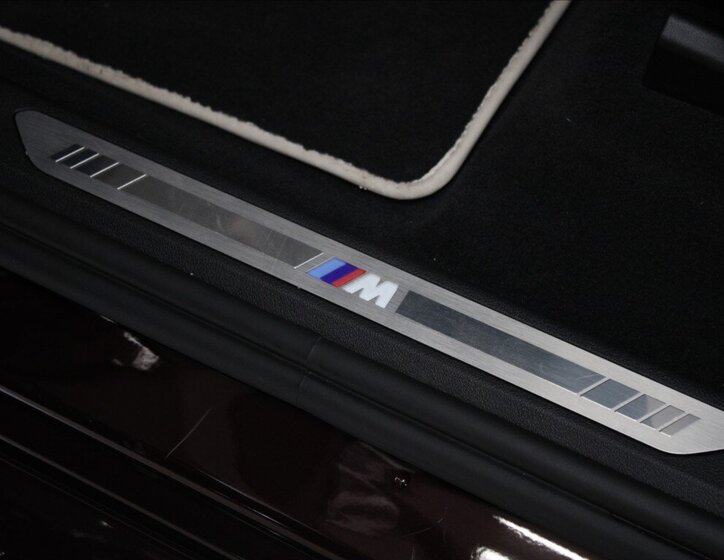 BMW X7 SUV / Terénní 3,0 l 250 kw