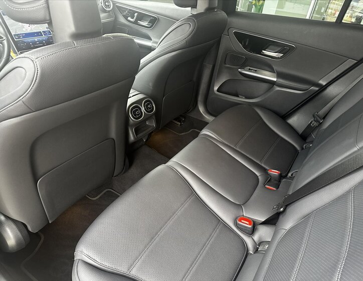 Mercedes-Benz GLC SUV / Terénní 2,0 l 145 kw