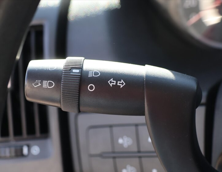 Peugeot Boxer Valník 2,2 l 88 kw