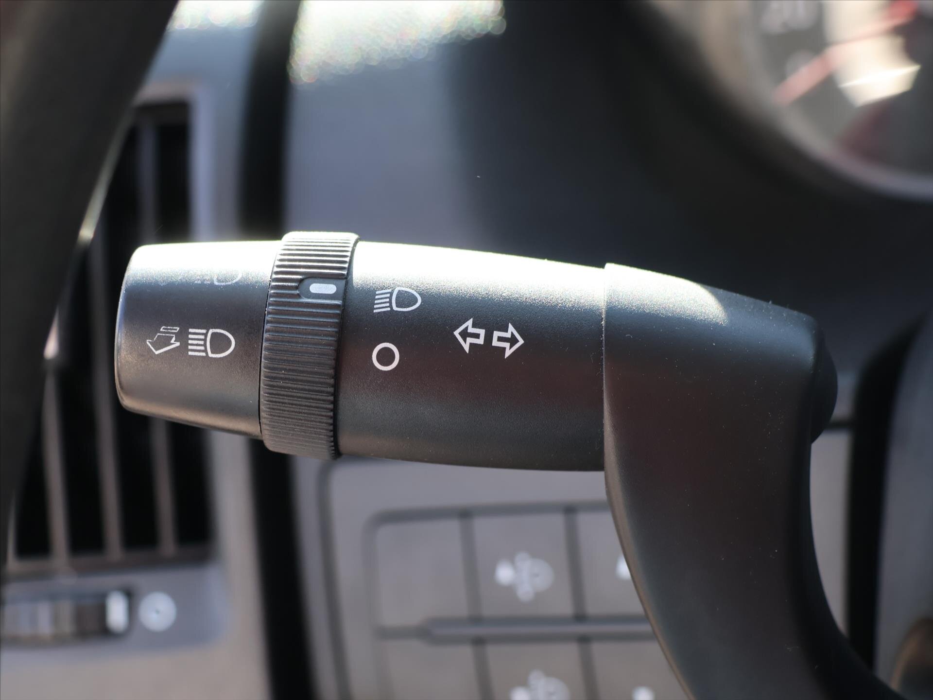 Peugeot Boxer Valník 2,2 l 88 kw