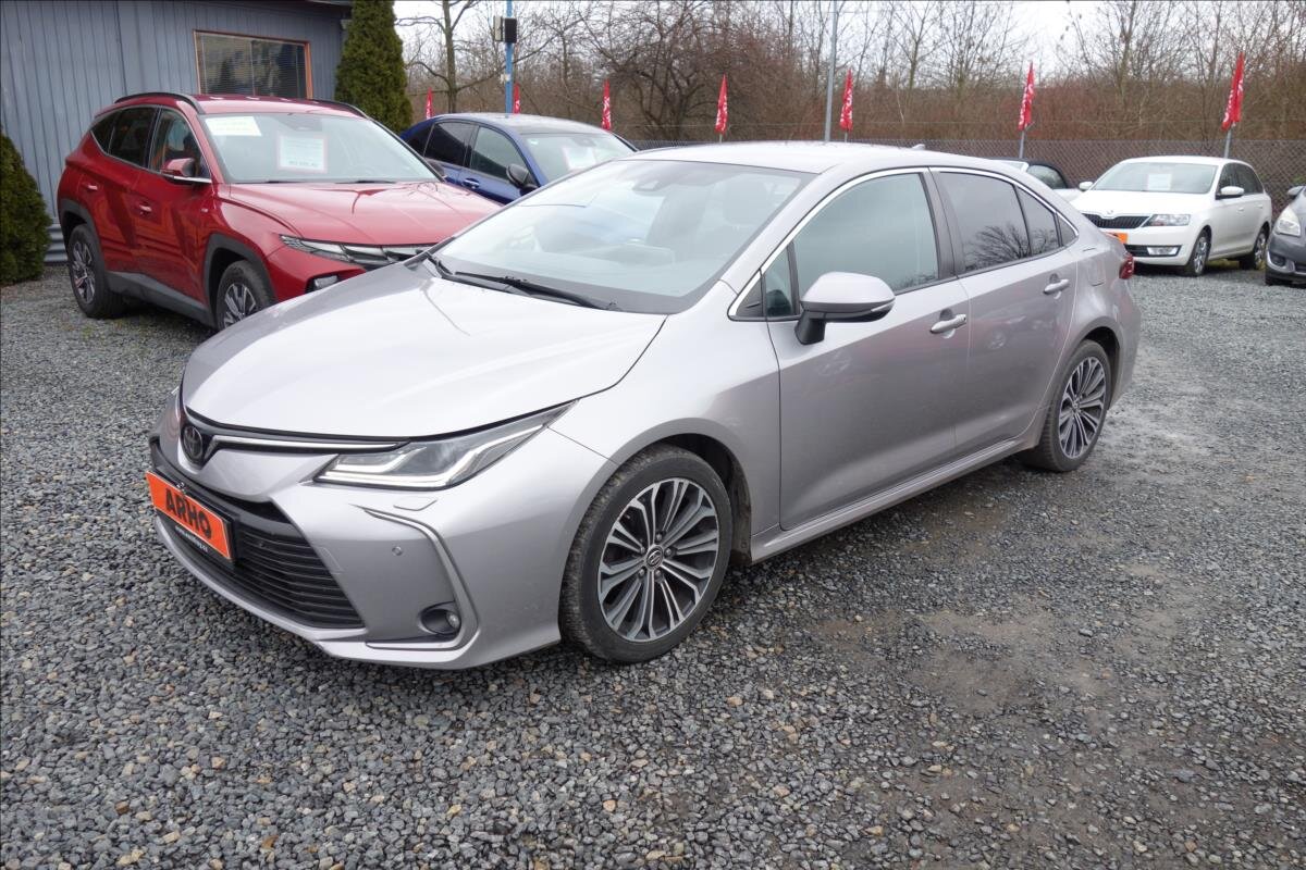 Toyota Corolla Sedan 1,6 l 97 kw